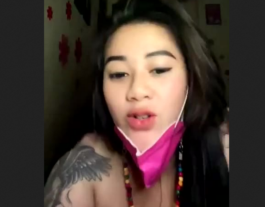 Live Show Douna Gadis Centil Bertato Bikin Nafsuan